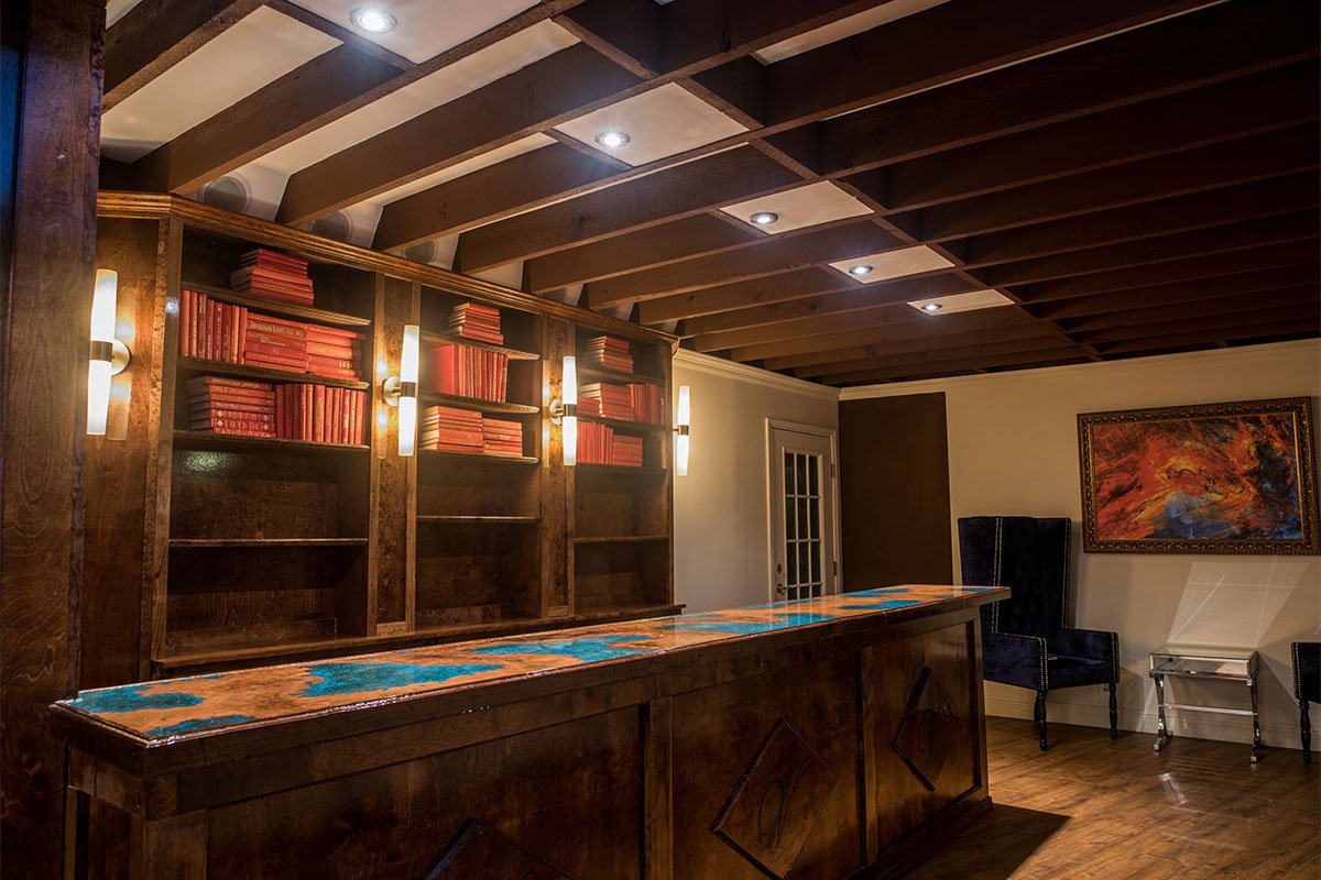 Relaxing Library Bar at The Vista on Seward Hill