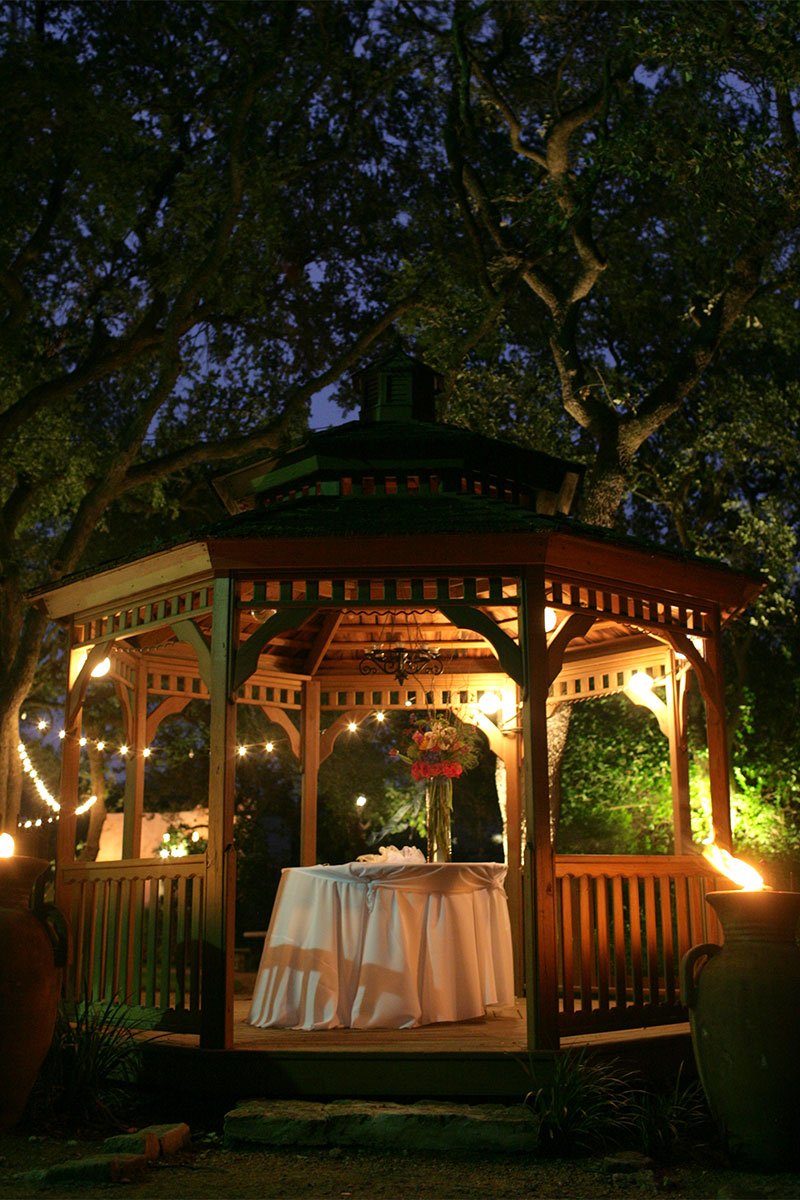 Special Touches for Weddings at The Vista on Seward Hill