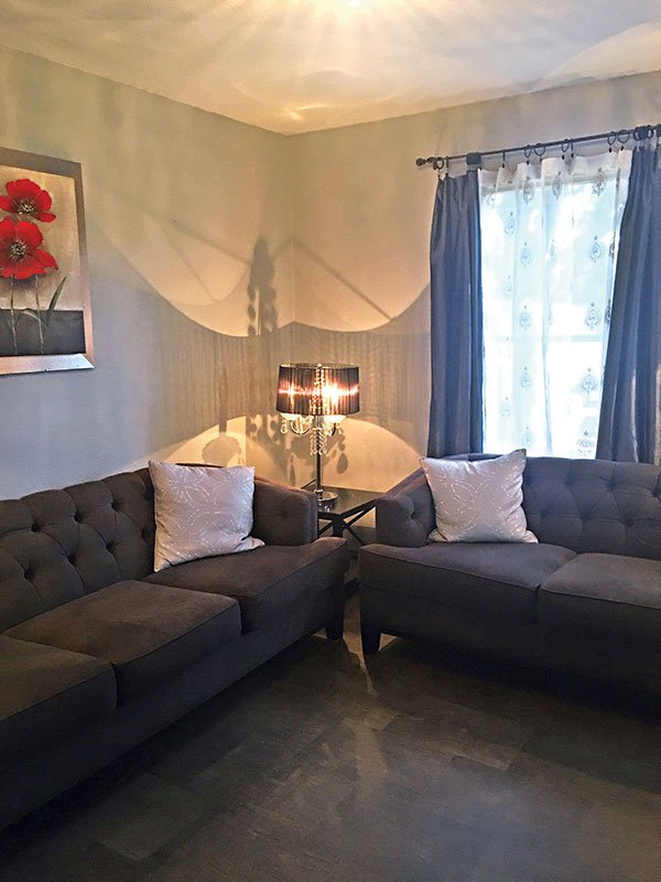 Regular Grooms Suite at The Vista on Seward Hill