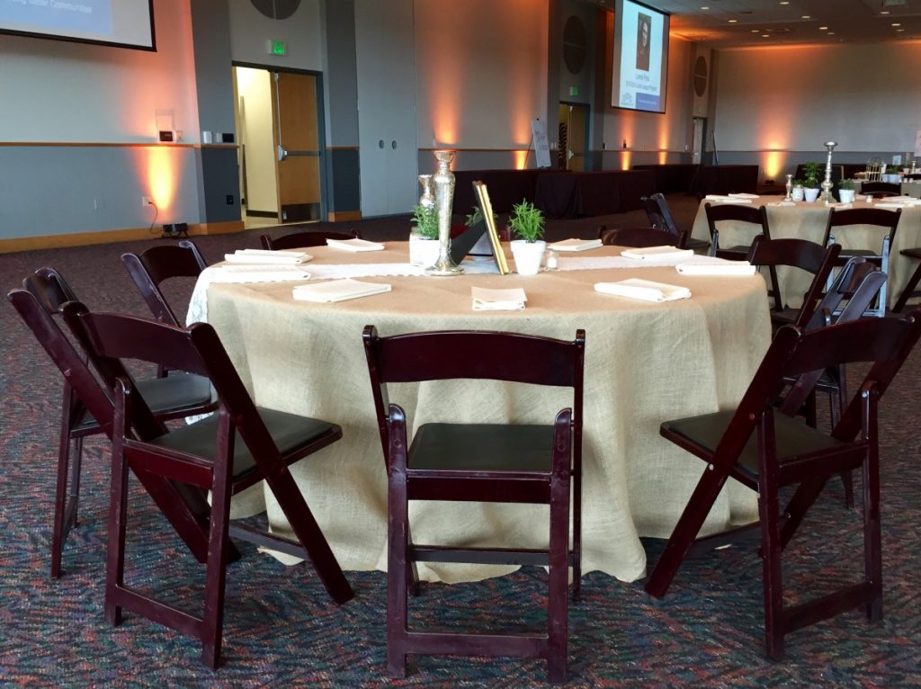 Mahogany Folding Chair with Burlap Tablecloth
