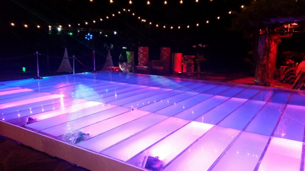Swimming Pool Dance Floors Built with Pool Lights