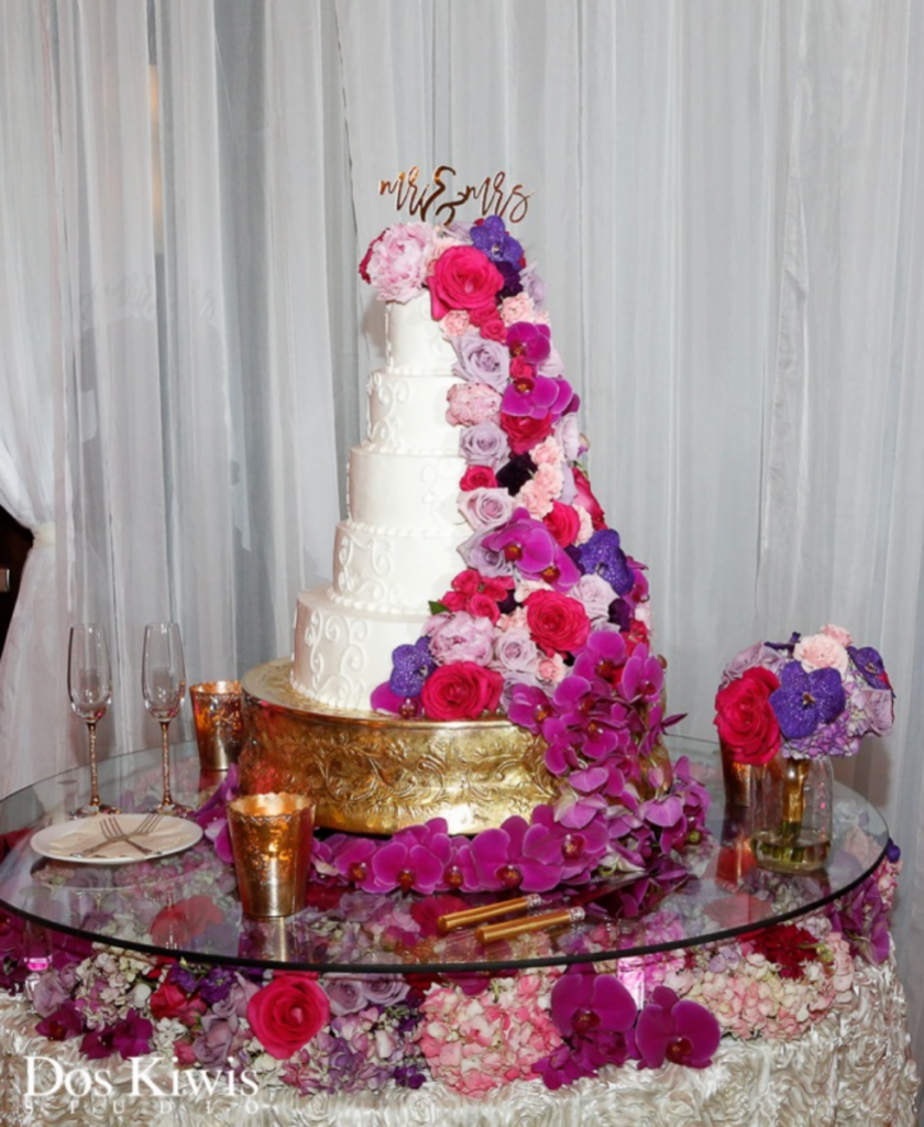 Custom Glass Cake Riser Decor with Gold Cake Stand