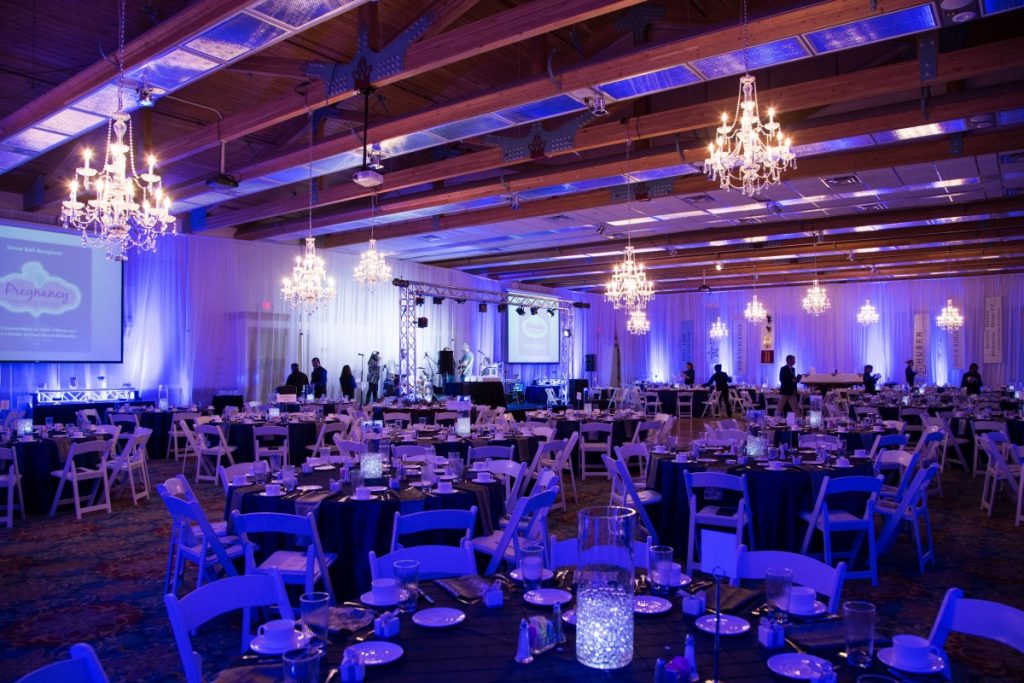 Uplighting &amp; Chandeliers