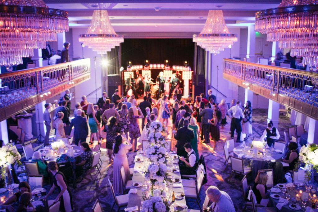 Uplighting &amp; Pinspotting