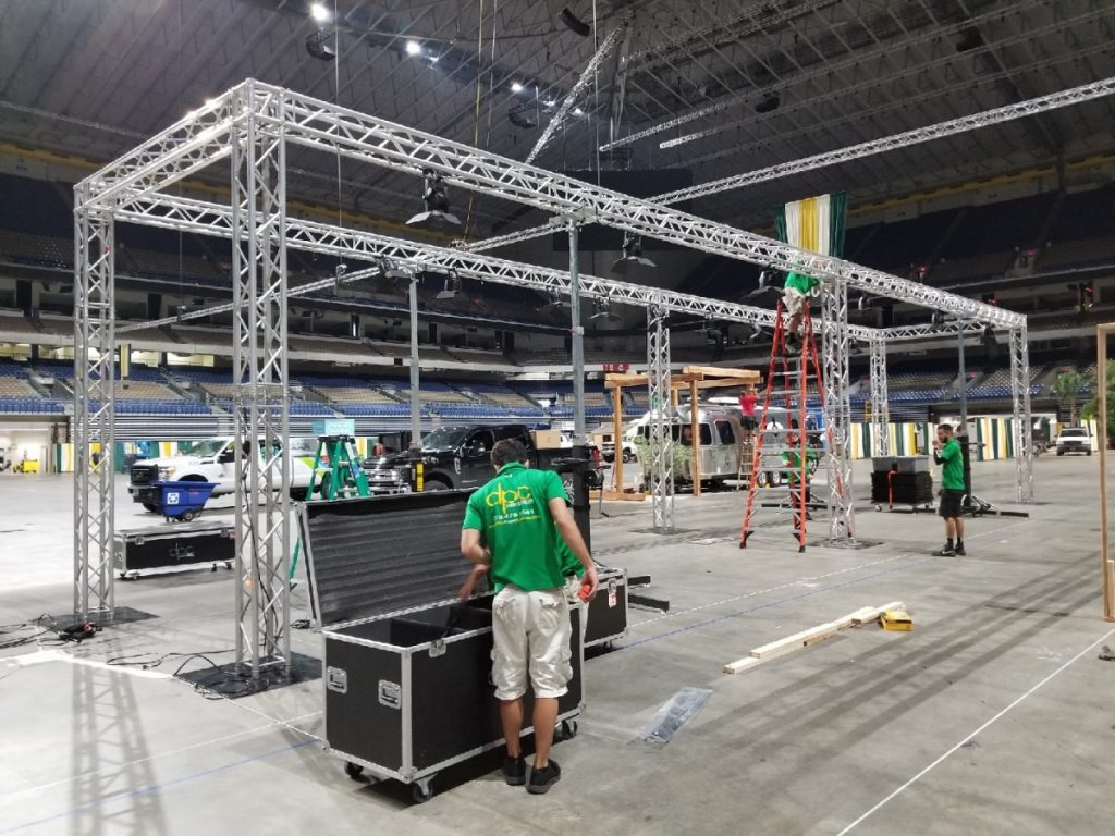 Truss Structure at San Antonio Home &amp; Garden Show