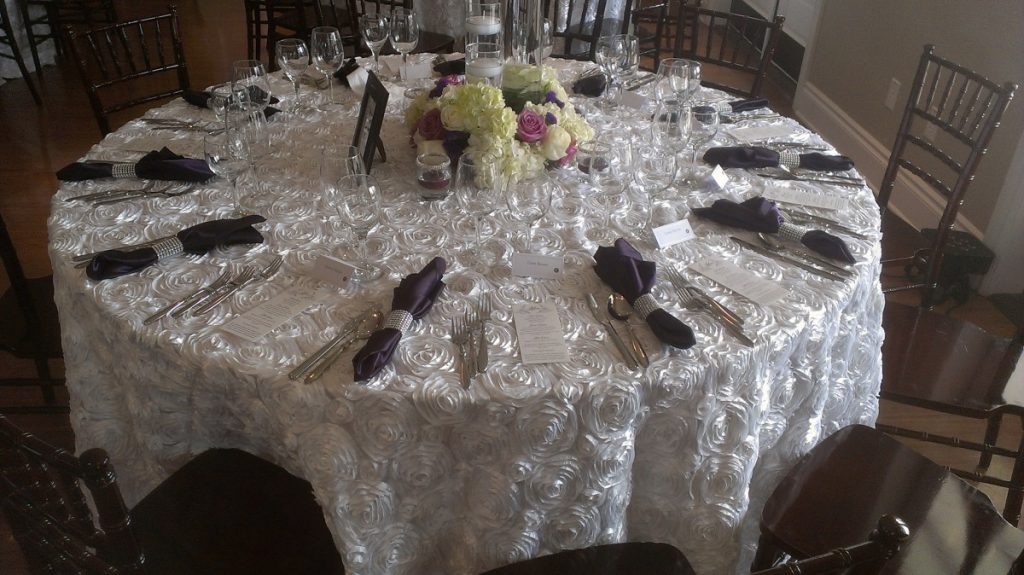 White Rosette Taffeta Tablecloth Linen