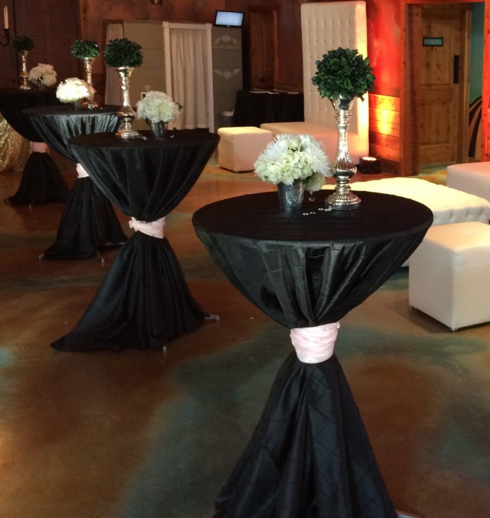 Cocktail Tables with Sash